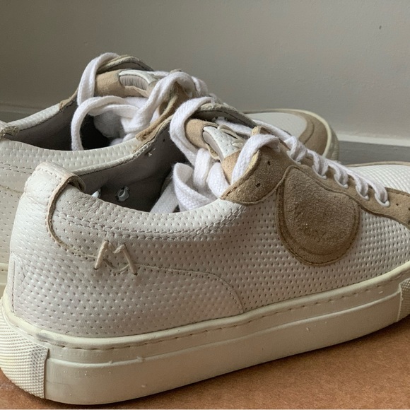 MODERN VINTAGE sz 7.5 Women's sneaker - Picture 4 of 4